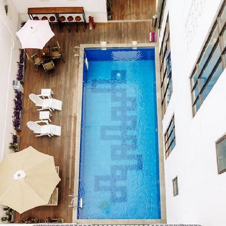 Urbanest Inn House Slipi Jakarta Bagian luar foto